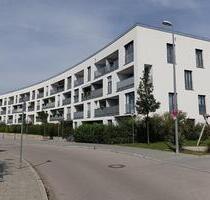 Sonnendurchflutete 4-Zimmer-Wohnung mit Terasse Küche Fahrstuhl - München Aubing-Lochhausen-Langwied