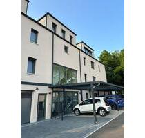 Exklusive 2,5-Zimmer-Wohnung mit Balkon und Einbauküche in NT - Nürtingen