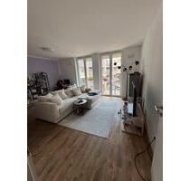 2 Zimmer Wohnung Kiel Altstadt Warmmiete € 1.093 mit Balkon