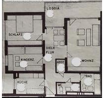 helle und ruhige 3-4 ZKB, neue Einbauküche und Balkon - Sankt Ingbert