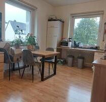 Ruhige, helle, verkehrsgünstige Wohnung in Köln-Merheim mit Einbauküche und Spiegelschrank