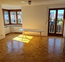 Zimmer 28 qm teilmöbliert mit eigenem Bad zur Untermiete - Germering