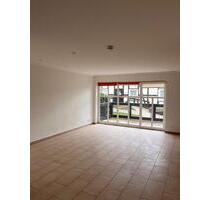 Erdgeschoss-Seniorenwohnung, barrierearm + Terrasse + PKW-Stellplatz - Blankenburg (Harz)