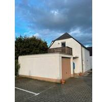 Kleines Haus mit Garage in Wiesbaden Erbenheim