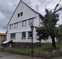 Schönes kernsaniertes Haus - 260.000,00 EUR Kaufpreis, in Ahorn (PLZ: 74744)