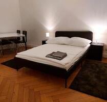 Jerome Sydenham bietet ein möbliertes Zimmer für 1 Prs FLATSHARE - Berlin Mitte