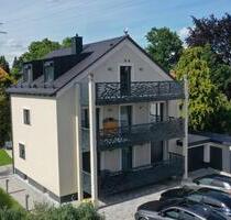 Traumhaft exklusive 3 ZKB Dachgeschoss Wohnung mit Balkon in Neusäß - unmittelbar zur Uni-Klinik Augsburg