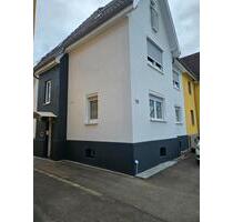 Dachgeschosswohung - 1.500,00 EUR Kaltmiete, ca.  100,00 m² in Trossingen (PLZ: 78647)