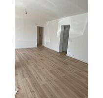 Frisch sanierte 4-Zimmer-Erdgeschosswohnung mit Gartenterrasse - Lehrte