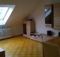 Modernisierte 3-Zimmer-DG-Wohnung mit Süd-Terrasse in Meerbusch