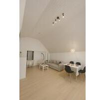 teilmöblierte, charmante Dachgeschosswohnung mit großer Terrasse - Heusenstamm