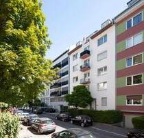 schöne 3 Zimmer Dachgeschosswohnung mit Balkon - Frankfurt am Main Westend Nord