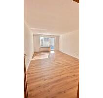Kernsanierte 85qm 3-Zimmer Wohnung mit Garage & privater Garten - Garbsen Berenbostel