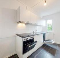 1.000 EUR Möbelgutschein* für frisch und schick renovierte 3-Zimmer-Wohnung mit EBK! - Neuhausen/Erzgebirge