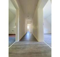 *** Großzügig geschnittenes 3-Zimmer-DG-Apartment - hell und freundlich *** - Marl