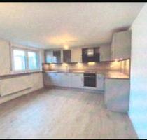 3 Zimmerwohnung auf dem Land - 900,00 EUR Kaltmiete, ca.  100,00 m² in Oberreichenbach (PLZ: 91097)