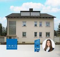 IMMOPARTNER - 3-ZIMMER-DACHGESCHOSSWOHNUNG MIT BALKON UND GARAGE - Nürnberg Katzwang