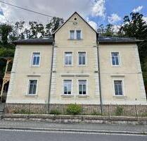 Ruhig gelegene 4-Zimmer-Wohnung mit Elbblick, Balkon und Garten - Klipphausen