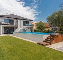 Ferienwohnung mit Pool am Balaton – nur 50 m vom Strand! - Dresden