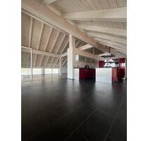 Exklusive Wohnung 195 qm - 2.000,00 EUR Kaltmiete, ca.  195,00 m² in Kempten (Allgäu) (PLZ: 87439) Auf der Halde