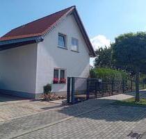 Einfamilienhaus in Elsteraue – stadtnah und sofort bezugsbereit!