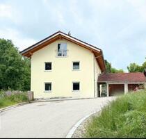 Neubau...Wohnhaus in ruhiger Lage mit Traumblick zu vermieten - 83308 Tinning - Landkreis Traunstein - Trostberg
