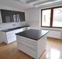Moderne 6 Zimmer-Wohnung mit Dachterrasse in Puderbach zum 01.07.2025 zu vermieten!