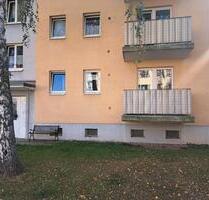 Schöne 2 Raumwohnung mit Balkon im Erdgeschoss - Hohenmölsen