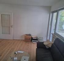 Charmante 2-Zimmer-Wohnung MUC mit Balkon & Tiefgarage (optional) - München Bogenhausen