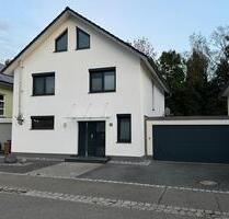 Haus - Einfamilienhaus mit Doppelgarage - Rielasingen-Worblingen