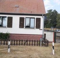 Doppelhaushälfte im Ortsteil von Burg