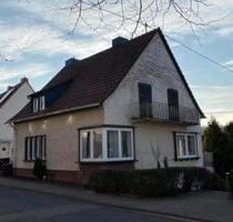 Püttlingen - Möblierte Monteur-Ferienwohnung mit Terrasse