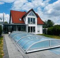 Exklusives EFH 235m², Pool, Sauna, Einliegerwohnung nähe Rothsee