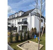 Exklusive Dachgeschosswohnung - 1.975,00 EUR Kaltmiete, in Germering (PLZ: 82110)