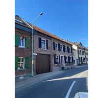 Haus zur Miete - 2.000,00 EUR Kaltmiete, in Vettweiß (PLZ: 52391)