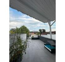 sehr schön gehobene 3 Zimmer Wohnung mit großer Terrasse - Römerberg