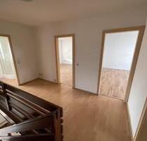 Doppelhaushälfte zu Vermieten - 1.300,00 EUR Kaltmiete, in Ennepetal (PLZ: 58256)