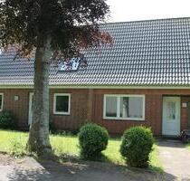 Schönes 50er-Jahre Haus mit 2 Wohnungen auf großem Grundstück - Niebüll