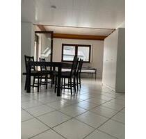 3 Zimmer Wohnung zu vermieten - 950,00 EUR Kaltmiete, ca.  72,00 m² in Unterensingen (PLZ: 72669)