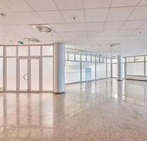 Großzügiges Ladengeschäft im Erdgeschoss des Saarpfalz-Centers - Homburg