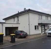 Großzügiges Zweifamilienhaus in Kamp-Lintfort