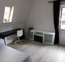 Ein 1 Zimmer Wg keine Wohnung in Esslingen Mitte GästeMonteur - Esslingen am Neckar Oberesslingen