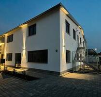 Büro Gewerbeeinheit Praxis 80,68 qm mit 3 Büros, Küche u. WC - Kissing