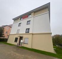 Helle 4-Raum-Neubauwohnung mit eigenem Garten (Erstbezug) - Radebeul