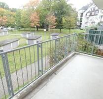 Balkonwohnung! Einbauküche vom Vormieter möglich* - Leipzig Süd