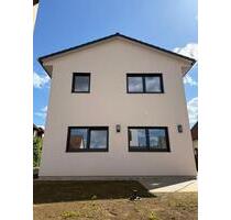 Schönes, neues Haus KfW 40 zu vermieten - Heroldsbach