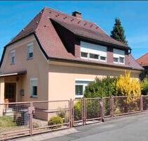 Einfamilienhaus provisionsfrei - 180.000,00 EUR Kaufpreis, ca.  140,00 m² in Arzberg (PLZ: 95659)