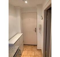 2 - Zimmer - Wohnung in FFM !!Besichtigung!! 900 EURO - Frankfurt am Main Innenstadt 2