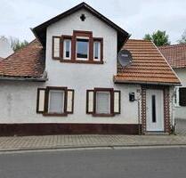Mietehaus (klein) - 800,00 EUR Kaltmiete, ca.  108,00 m² in Osthofen (PLZ: 67574)