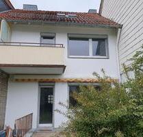 Reihenhaus und Garage am Stadtrand von Hameln Nordstadt